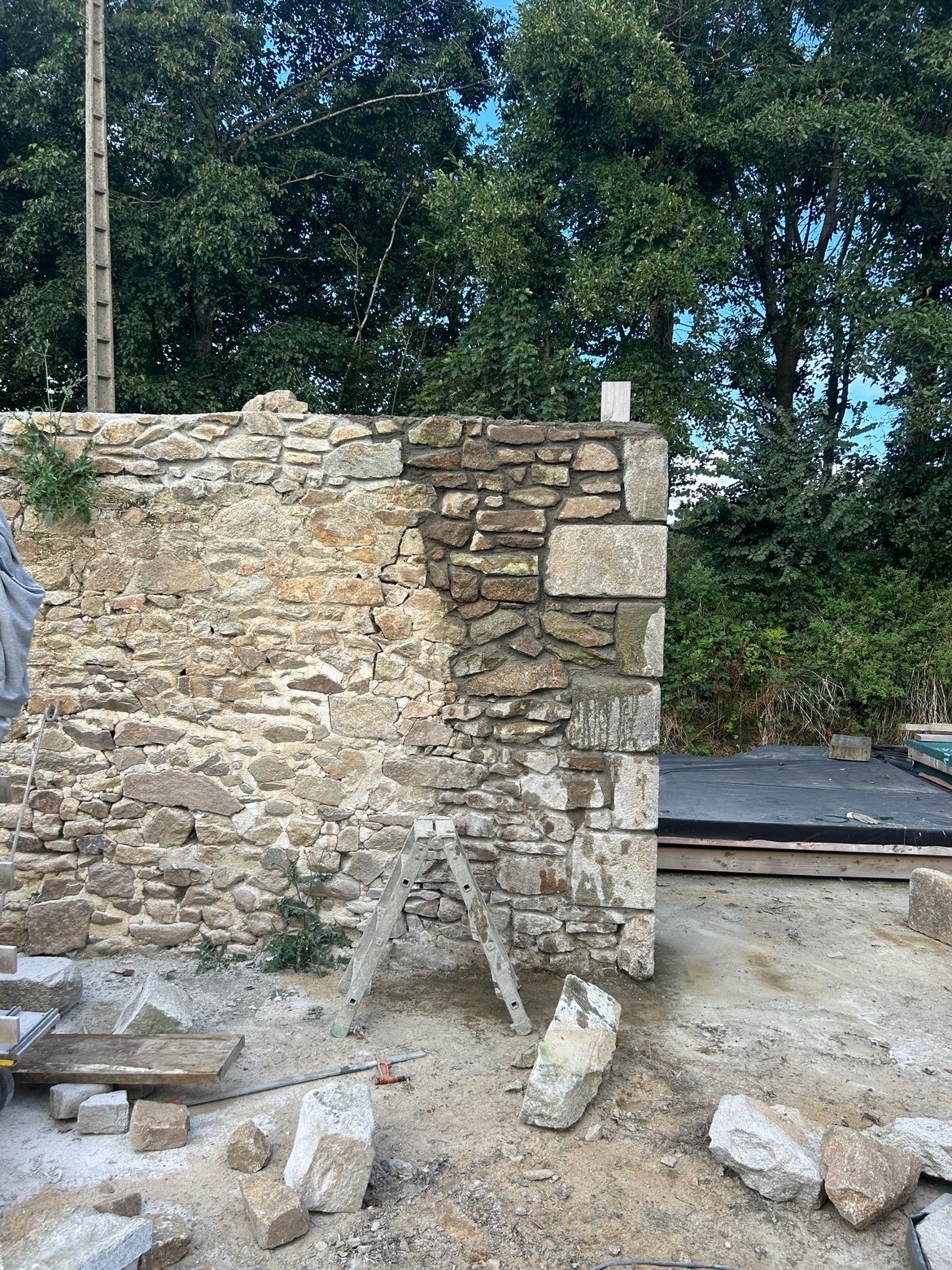 Construction mur en pierre RIO